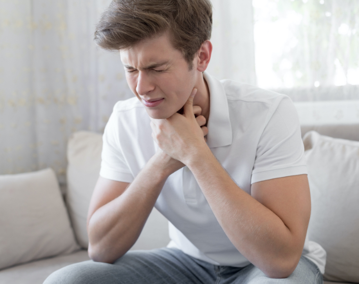 Síntomas de la covid-19: Dolor de garganta, diarrea, pérdida del gusto o el olfato